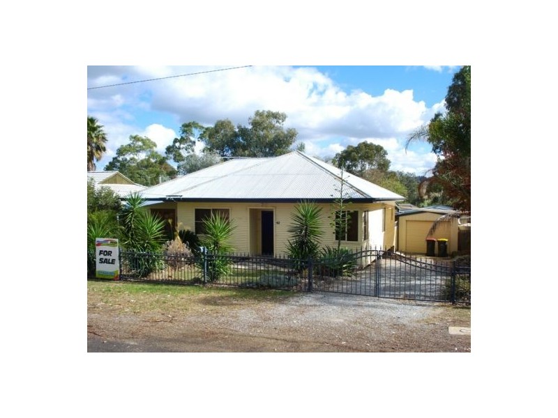 42 DENMAN AVE, Kootingal NSW 2352