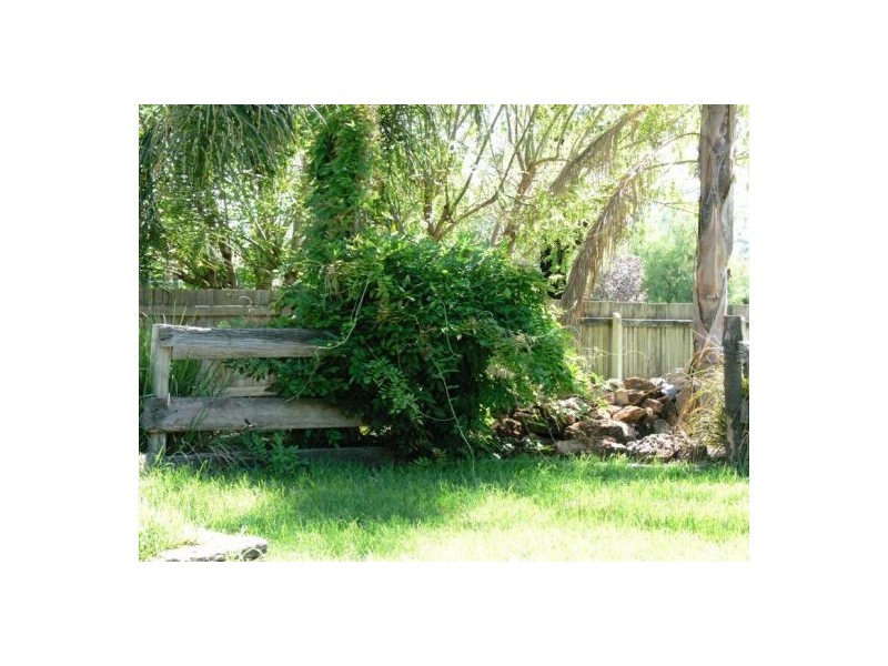 42 DENMAN AVE, Kootingal NSW 2352