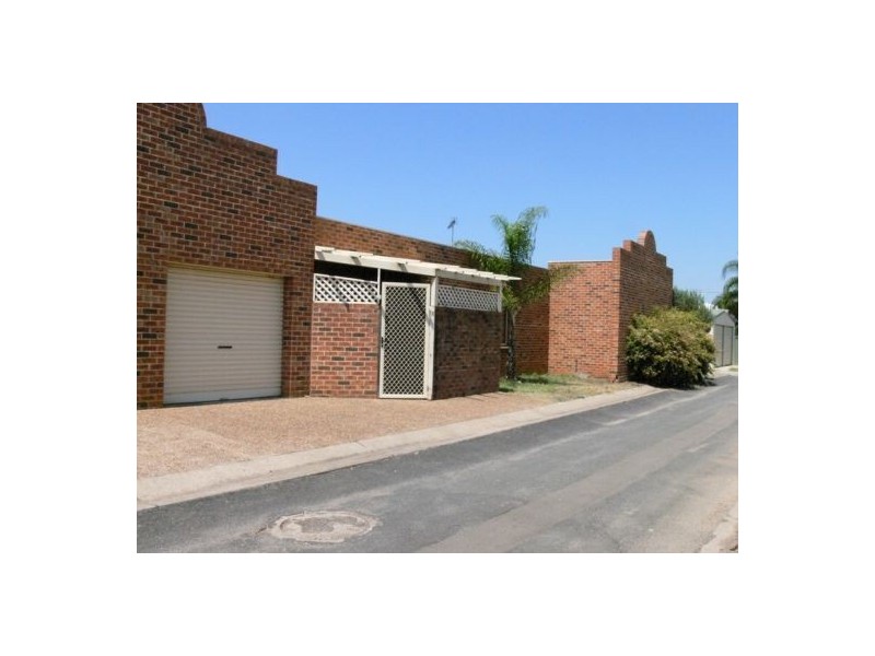 2/75 BELMORE STREET, Tamworth NSW 2340