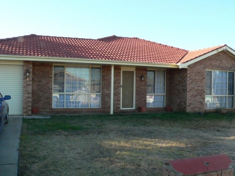 6 MITCHELL STREET, Tamworth NSW 2340