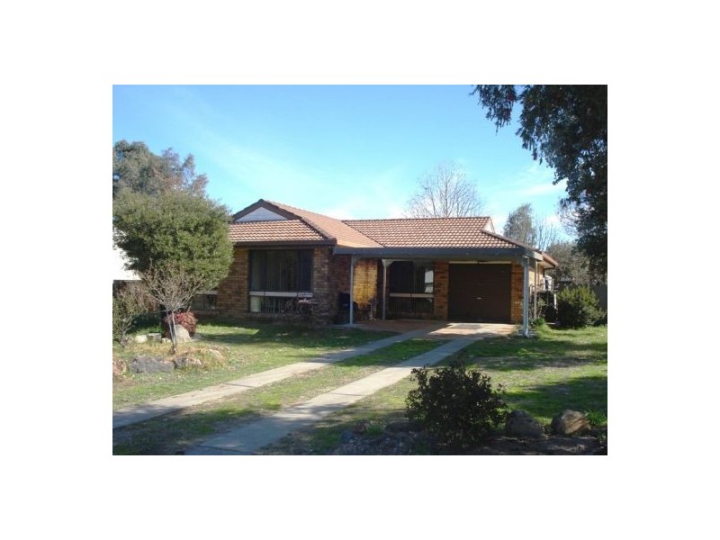 20 Robey Street, Kootingal NSW 2352