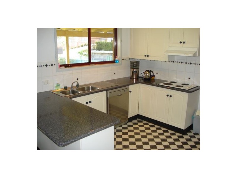 14 Bradley Place, Tamworth NSW 2340