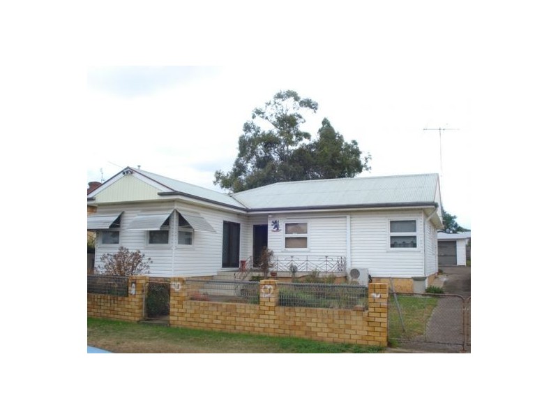 30  Piper Street, Tamworth NSW 2340