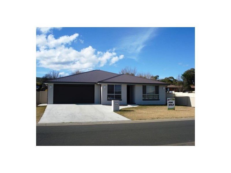 27 Milburn Road, Tamworth NSW 2340