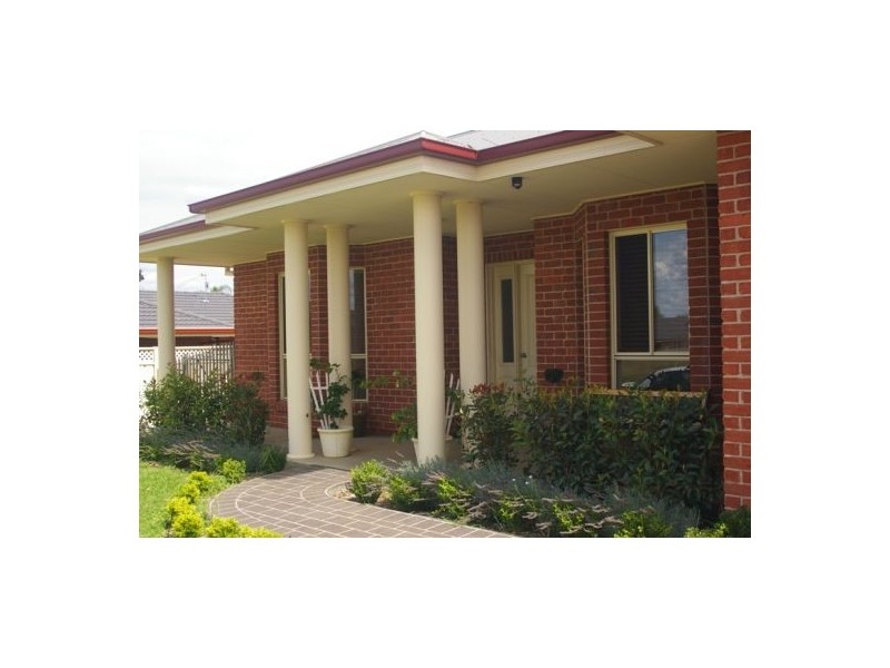 7 CUNNINGHAM STREET, Tamworth NSW 2340