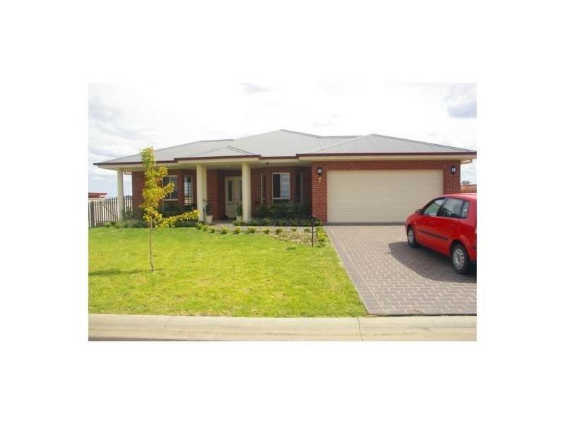 7 CUNNINGHAM STREET, Tamworth NSW 2340