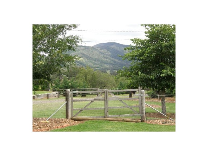 80 Wyndham Close, Daruka NSW 2340