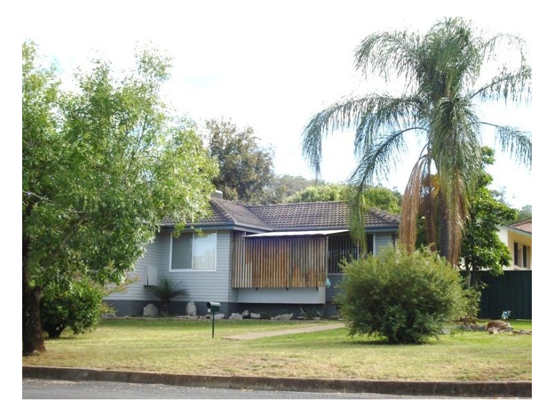 12 Brolga Crescent, Tamworth NSW 2340