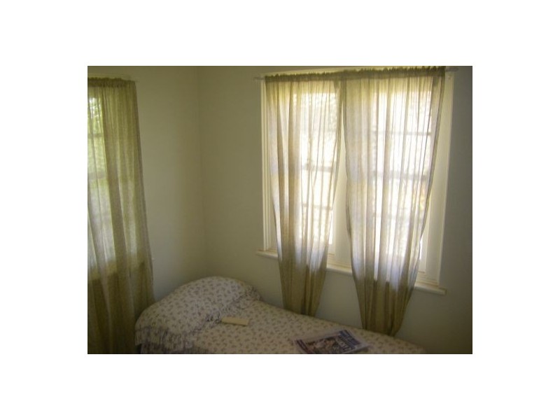 70 DENNE STREET, Tamworth NSW 2340