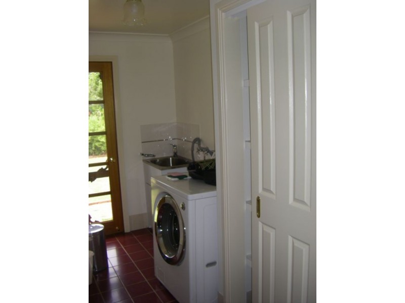 3 CURLEW CRES, Tamworth NSW 2340