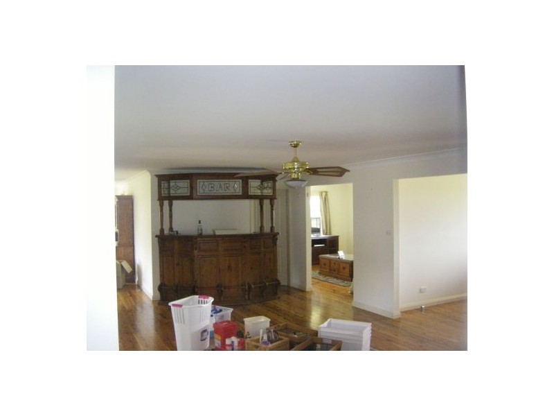 3 CURLEW CRES, Tamworth NSW 2340