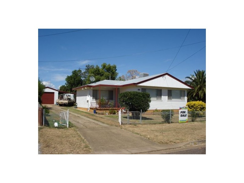 24  Oak Street, Tamworth NSW 2340