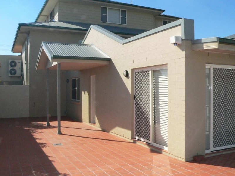 3/16 RAWSON AVENUE, Tamworth NSW 2340