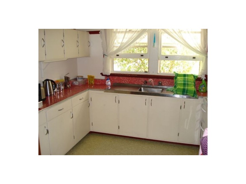 6 Robyn Street, Tamworth NSW 2340