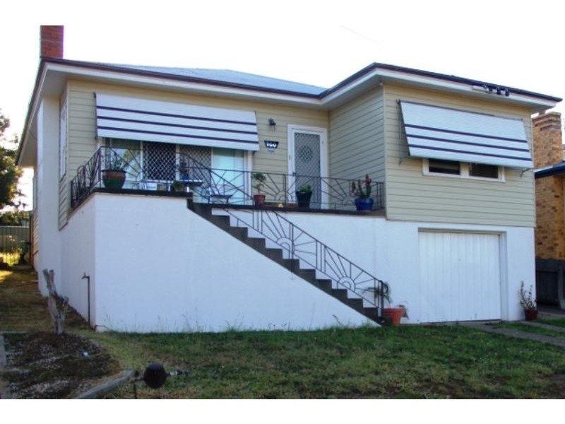 160 Belmore Street, Tamworth NSW 2340