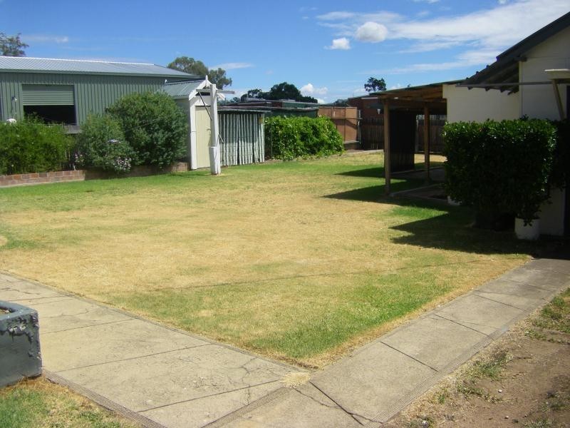 6 Robyn Street, Tamworth NSW 2340