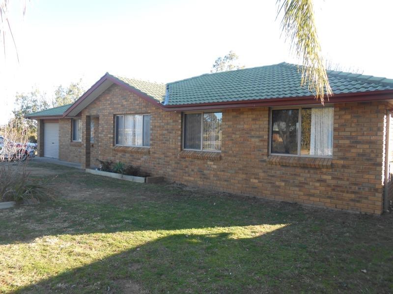 4 Coorigal Street, Tamworth NSW 2340