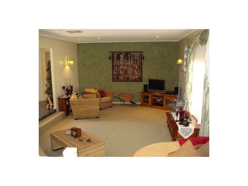 12 Wayamba Close, Tamworth NSW 2340