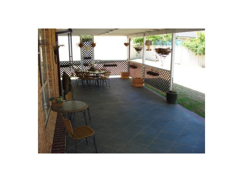 12 Wayamba Close, Tamworth NSW 2340