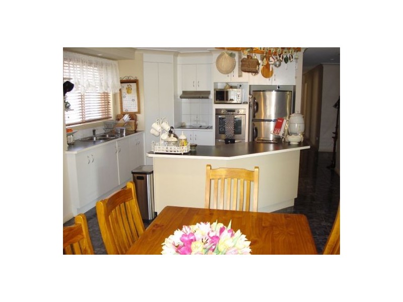 12 Wayamba Close, Tamworth NSW 2340