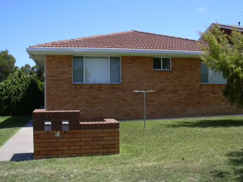 1/57 Susanne Street, Tamworth NSW 2340