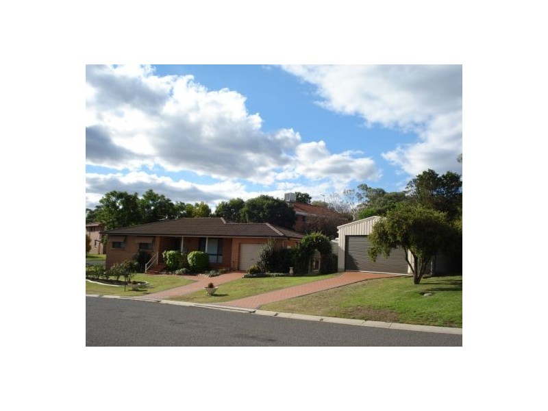 2  Jacaranda Place, Tamworth NSW 2340