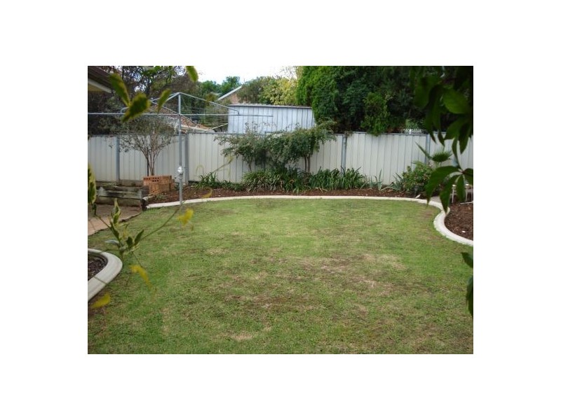 2  Jacaranda Place, Tamworth NSW 2340