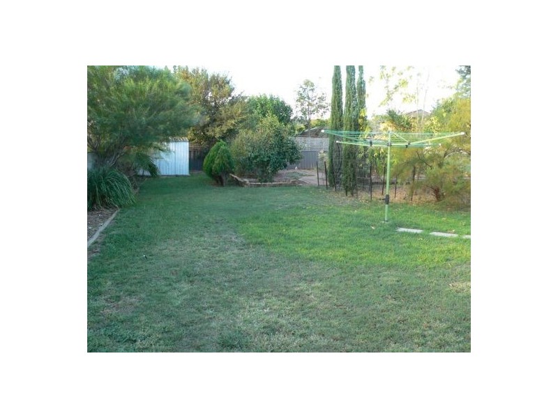 38 Manilla Road, Tamworth NSW 2340