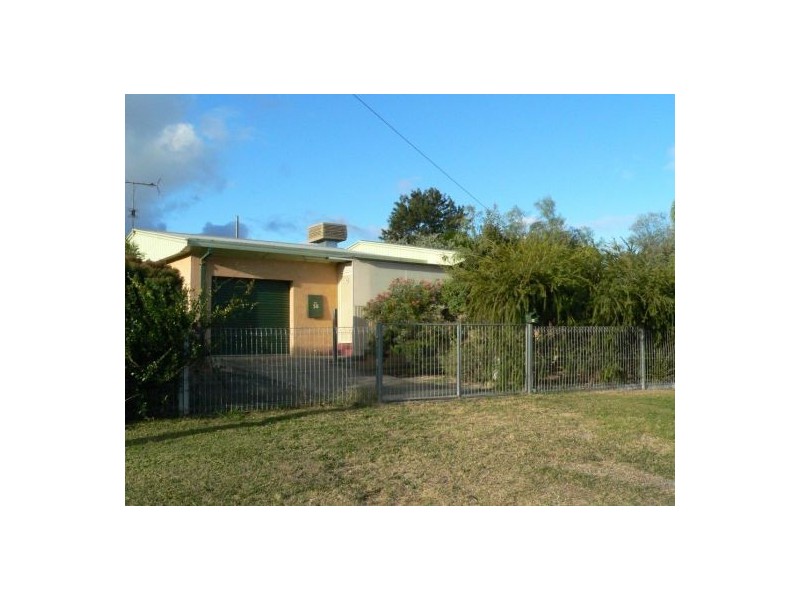 38 Manilla Road, Tamworth NSW 2340