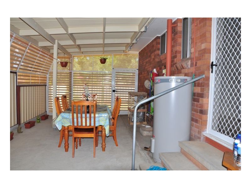 2/25 Erwin Street, Tamworth NSW 2340
