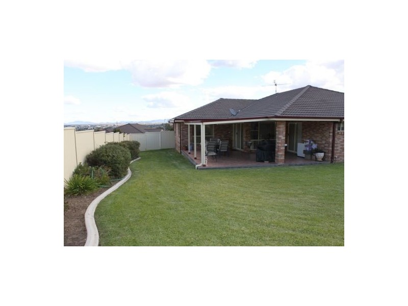 6 Warrabah Close, Tamworth NSW 2340