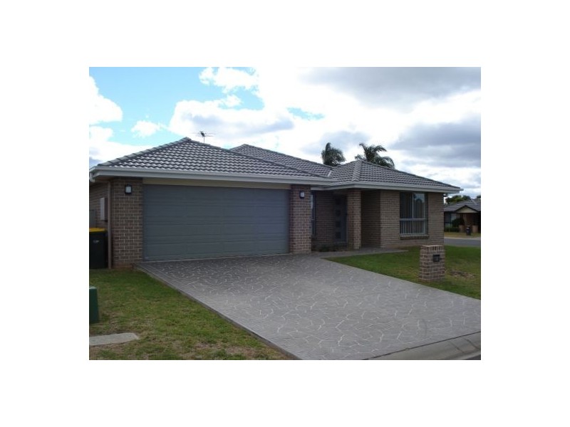 4 Lindsay Road, Tamworth NSW 2340