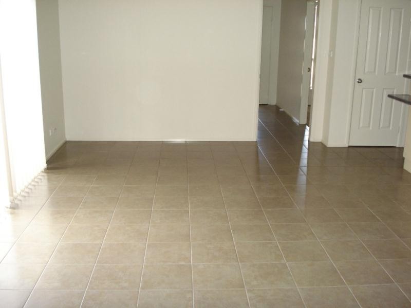 2 Bowman Drive, Tamworth NSW 2340