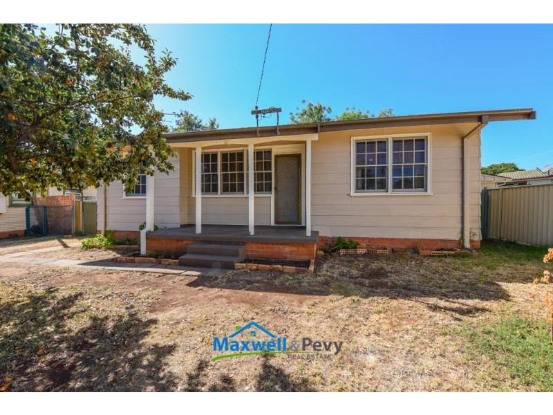 14 Edith Street, Tamworth NSW 2340