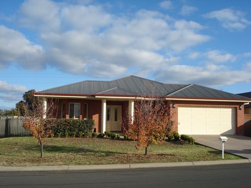 7 Cunningham Street, Tamworth NSW 2340