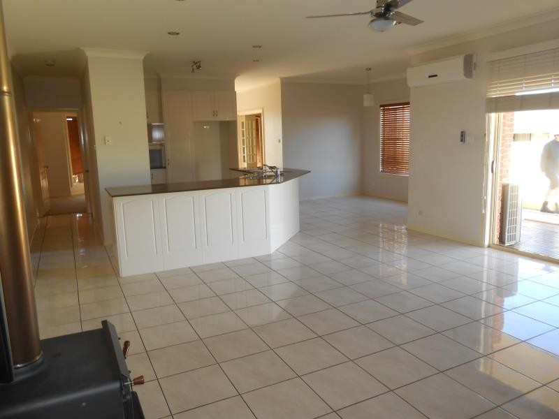 7 Cunningham Street, Tamworth NSW 2340