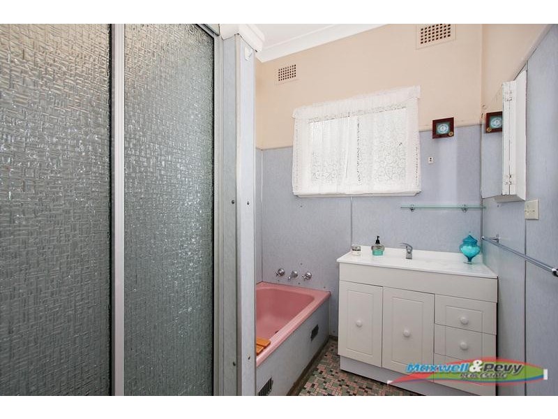 20 Erwin Street, Tamworth NSW 2340