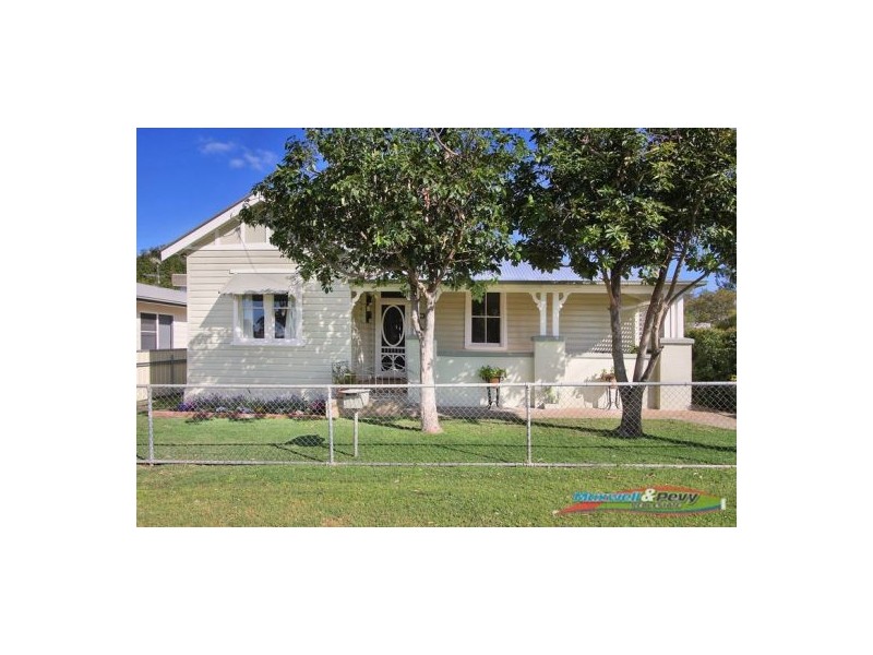 15 Gidley Street, Tamworth NSW 2340