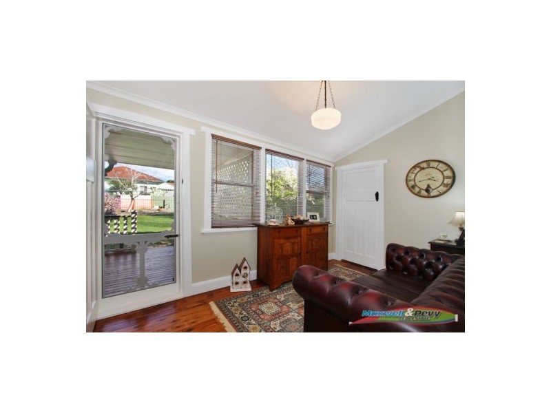 15 Gidley Street, Tamworth NSW 2340