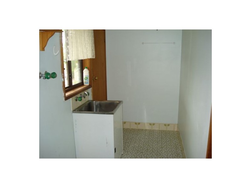 11 Brolga Way, Tamworth NSW 2340