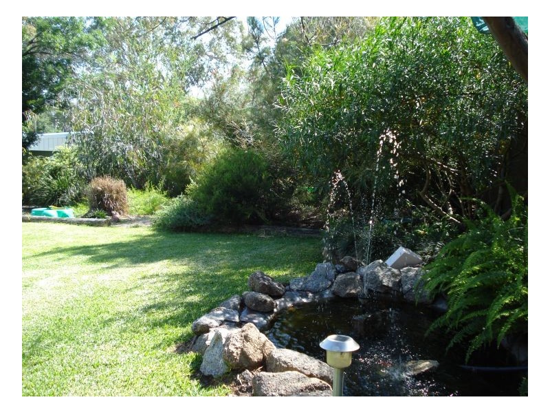 11 Brolga Way, Tamworth NSW 2340