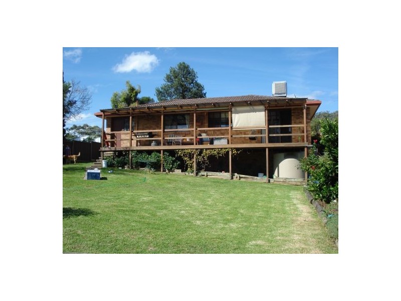 11 Brolga Way, Tamworth NSW 2340