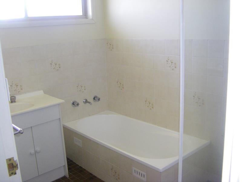 2/8-10 Bartons lane, Tamworth NSW 2340