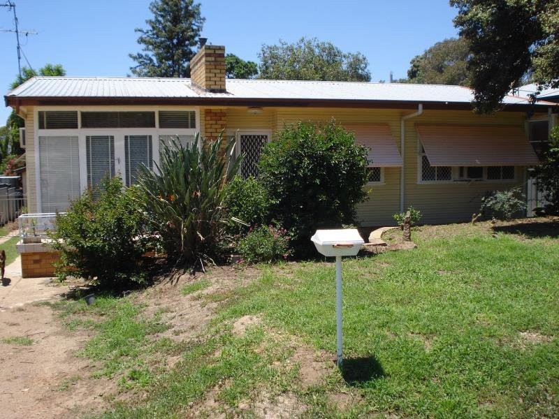 11 Croydon Ave, Tamworth NSW 2340