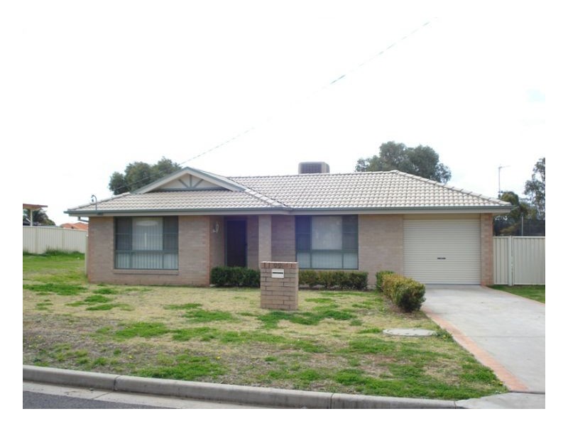 22 Mitchell Street, Tamworth NSW 2340