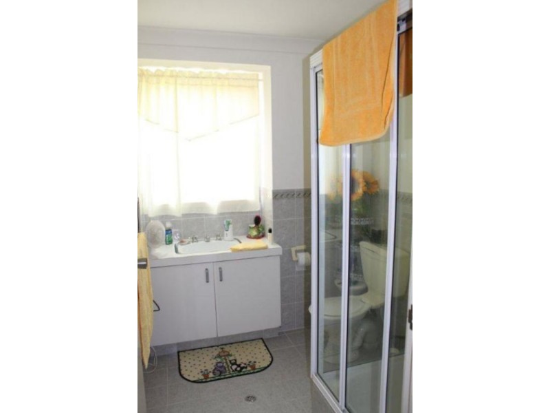 2/3 Gunn Place, Tamworth NSW 2340