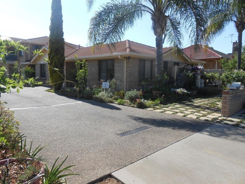 2/34 Hercules Street, Tamworth NSW 2340