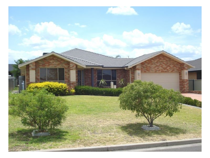 49 Warwick Road, Tamworth NSW 2340