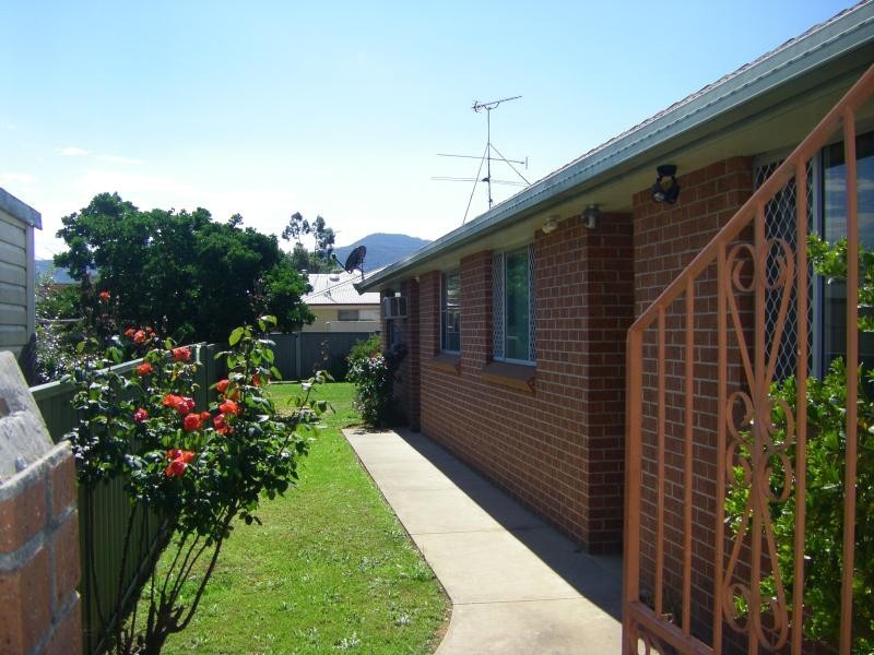 2/18 Hercules Street, Tamworth NSW 2340