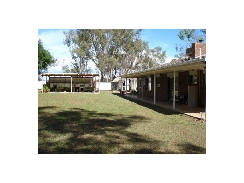 5 Burgmanns Lane, Tamworth NSW 2340